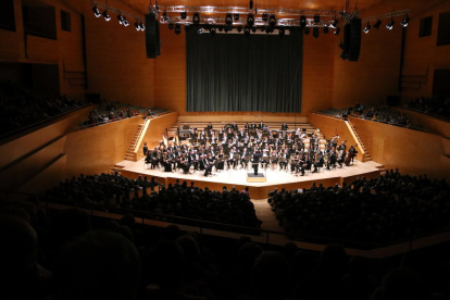 El Auditorio durante un concierto conjunto de la Banda Municipal de Barcelona y la Banda Municipal de Música de Bilbao.