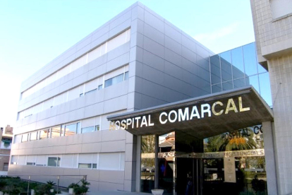 Façana principal de l'Hospital Comarcal d'Amposta.