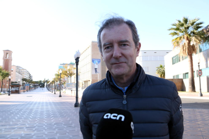 El director de la Federació Empresarial d'Autotransport de Tarragona (FEAT), Josep Lluís Aymat, en una entrevista a l'ACN