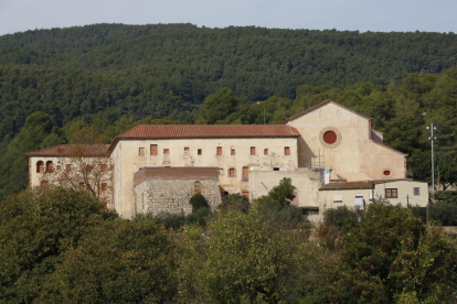 El convent va funcionar com a hospital de pobres i com a caserna de la Guàrdia Civil.