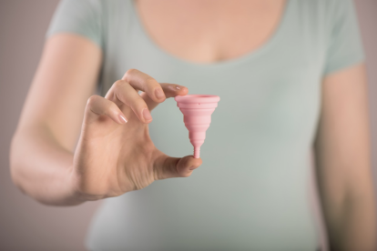 Imagen de archivo de una copa menstrual.