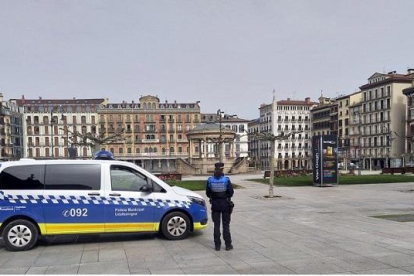 Imatge d'arxiu d'una patrulla de la Policia Local de Pamplona.