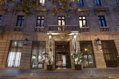 Imagen de la fachada del Cotton House Hotel de Barcelona.