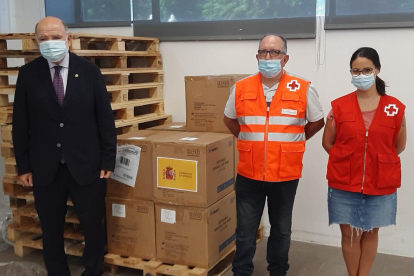 La Subdelegación ha distribuido 45.000 mascarillas a entidades sociales de la provincia de Tarragona.