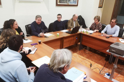 Imagen de la reunión de esta tarde con los alcaldes del Baix Ebre.