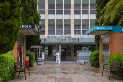 La façana de l'Hospital Joan XXIII.