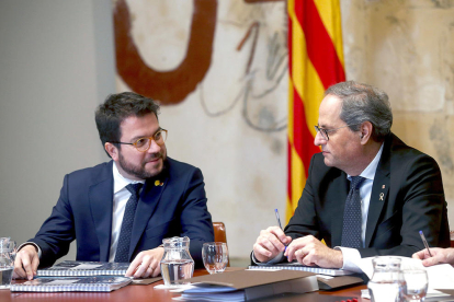 El president, Quim Torra i el vicepresident, Pere Aragonès, durant la reunió del Govern d'aquest dimecres.
