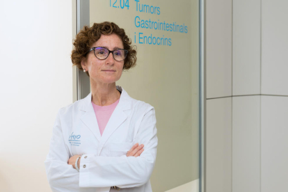Pla mitjà de la doctora Teresa Macarulla, oncòloga mèdica de Vall d'Hebron.