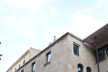 Edifici de l'antioc Hospital de Santa Tecla, actualment seu del Consell Comarcal del Tarragonès.