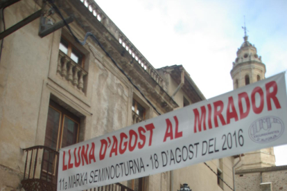 Imagen de la undécima edición de la marcha 'Luna de agosto en el Mirador' que cada año se organiza desde el pueblo de Alforja.