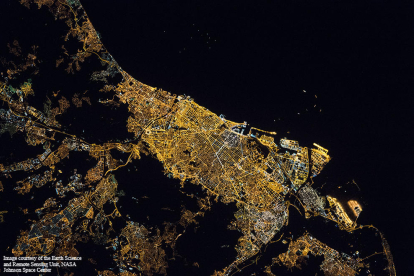 Imatge nocturna de Barcelona des de l'Estació Espacial Internacional