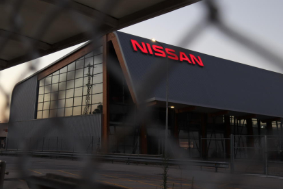 La planta de Nissan a la Zona Franca mentre es fa l'última mediació de l'ERO