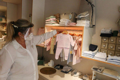 La tienda Okaidi de Reus es uno de los establecimientos preferidos por los padres para comprar ropa para los niños.