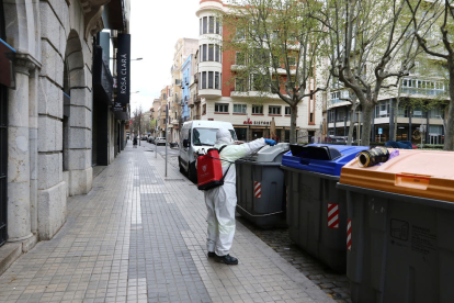 Una imatge d'arxiu de treballadors de la neteja.