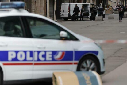 Imatge d'arxiu d'un vehicle policial de França