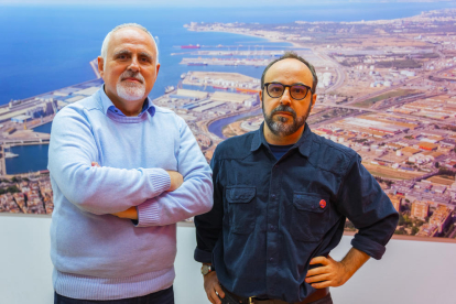 David Gesalí y David Íñiguez en el Archivo del Puerto.