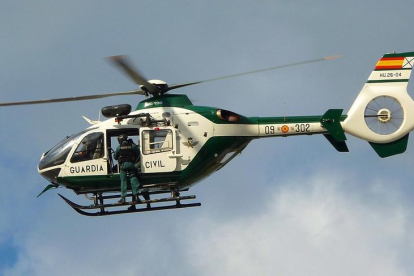 Imatge d'un helicòpter de la Guàrdia Civil.