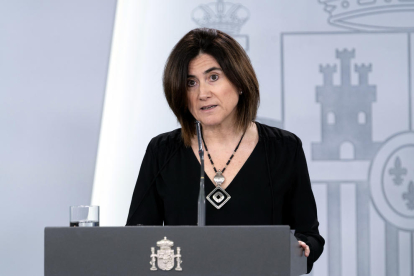 La cap d'àrea del Centre de Coordinació d'Emergències Sanitàries, María José Sierra, en una roda de premsa.