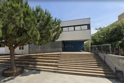 Imatge de l'escola de primària Montserrat Solà.