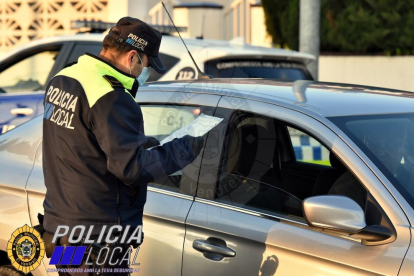 Imatge d'un control policial al Vendrell.