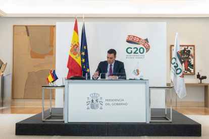 El president del govern espanyol, Pedro Sánchez, durant la cimera del G-20, el 22 de novembre del 2020