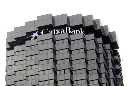 Imagen de la cúpula de la sede central de CaixaBank en Barcelona.