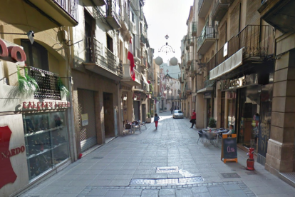 Imagen de la calle de la Cort de Valls, uno de los ejes comerciales.