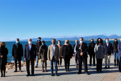 Marc Arza, cap de llista del PDeCat a Tarragona, amb alguns dels membres de la seva candidatura.