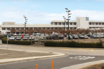 Imatge de l'exterior de l'Hospital Comarcal de Móra d'Ebre.