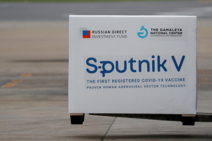 Dosis de la vacuna Sputnik V (Gam-COVID-Vac) llegando al aeropuerto internacional Ezeiza, en Buenos Aires.