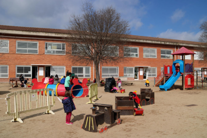 Imatge del pati d'una escola catalana.