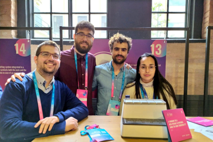 Foto de grupo de los miembros de Loop Diagnostics, de izquierda a derecha, Joan Vieyra, Eduard Guerrero y Enrique Hernández.