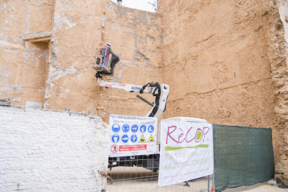 La intervención en el espacio municipal se empezó a hacer ayer.