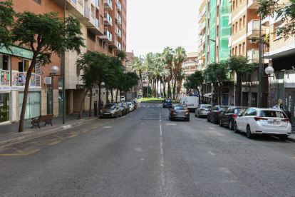 La calle Pere Martell, situado en la zona de la Verge del Carme, será uno de los primeros beneficiados.