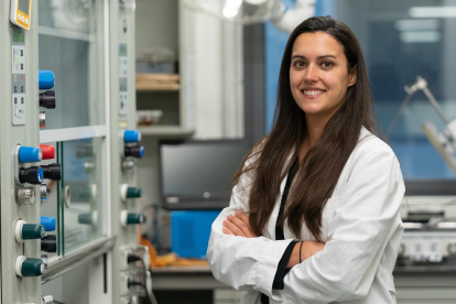 Sonia Ruiz Raga estudia en el Instituto Catalán de Nanociencia y Nanotecnología.