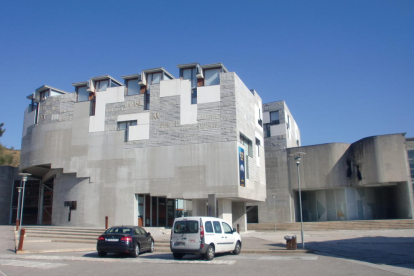 Imagen del rectorado de la Universidad de Vigo