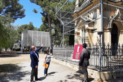 El presupuesto de la intervención, que incluye el informe previo y la propia actuación sobre el mausoleo, asciende aproximadamente a los 55.000 euros.