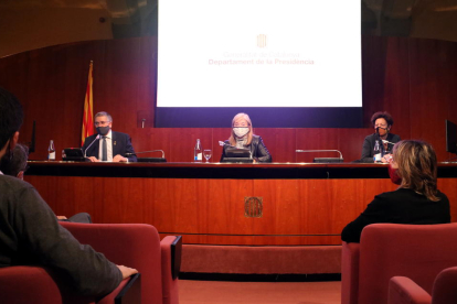 El Palau de la Generalitat acogió el acto institucional presidido por la consellera Àngels Ponsa.