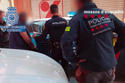 Un operativo policial permitió detener en Alicante a cinco personas, entre ellas 'El Cali'.