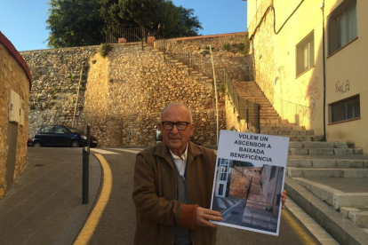 La demanda està encapçalada per Josep Mir i Balart, veí de la comunitat.