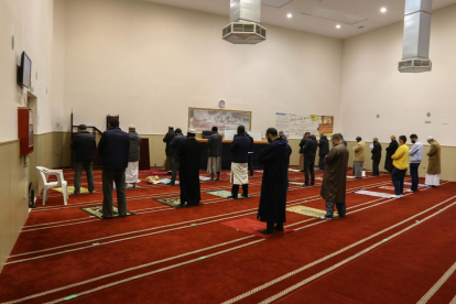 La última plegaria de ayer en As-sunnah se hizo a las 20.30 h.