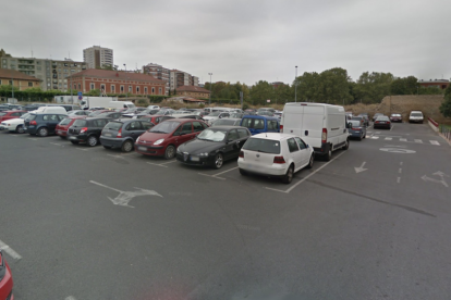 El crim es va produir a la zona de l'aparcament de Revellìn de Logronyo.