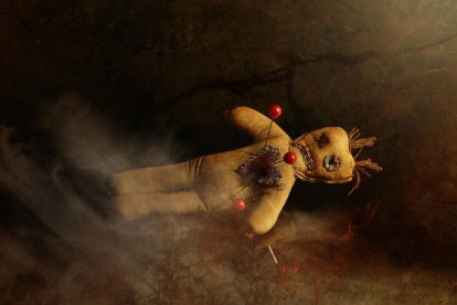 Imagen de archivo de un muñeco de vudú.