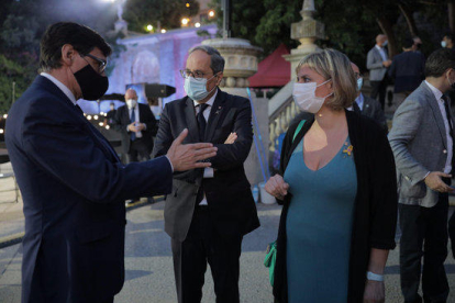 El presidente Torra, el ministro Salvador Illa y la consejera de Salud, Alba Vergés, durante el acto de homenaje a las víctimas de la covid-19