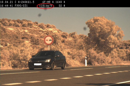 Vehículo detectado en un control de los Mossos d'Esquadra que circulaba a 181 km/h por l'N-240 a les Borges Blanques.