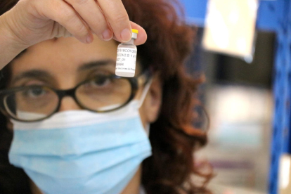 La vacuna de la covid-19 a la Unidad de Apoyo|Soporte a la Investigación Clínica de la Vall d'Hebron