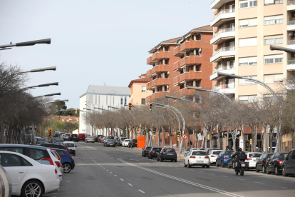 Imatge d'arxiu del carrer Marquès de Montoliu, per on discorrerà el carril bici fins a la Imperial.