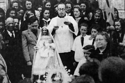 Festa de la Coronació de la nova imatge de la Mare de Déu de Berà el maig de 1942.