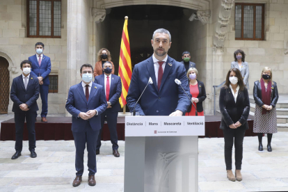 El conseller Bernat Solé, en compareixença al Palau de la Generalitat