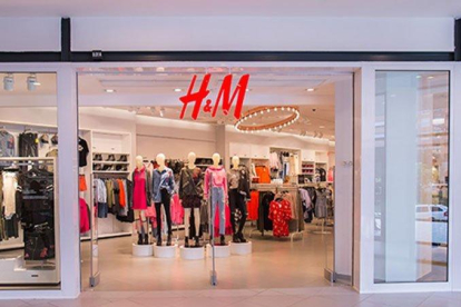 Imagen de la tienda de H&M en el Parc Central de Tarragona.
